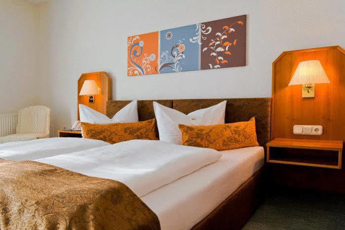 Landhotel Rügheim Esterno foto